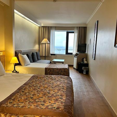 Kadikoey Rihtim Hotel Stambuł Zewnętrze zdjęcie